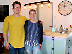 Das Foto zeigt Helen Wichmann und Sascha Abraham