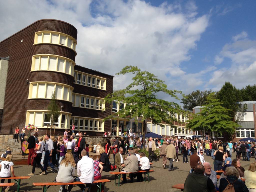 Das Foto zeigt das Comenius-Gymnasium