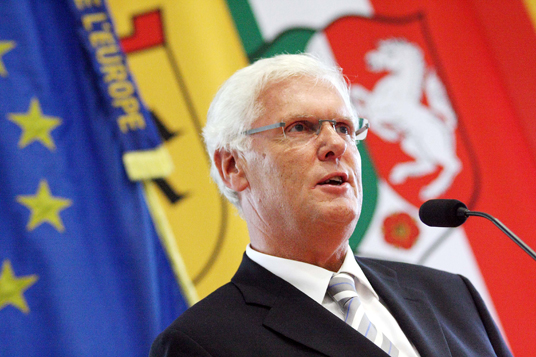 Das Bild zeigt Peter Paziorek