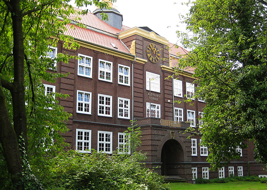 Das Bild zeigt die Aloysiusschule und die Lutherschule