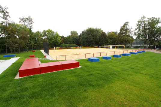 Das Bild zeigt die Beachvolleyballanlage im Nordpark