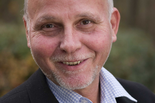 Das Bild zeigt Gerald Baars