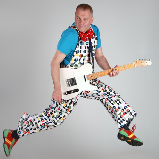 Das Plakat zeigt das Ferienprogramm.