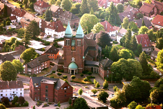 Das Bild zeigt die Herz-Jesu Kirche