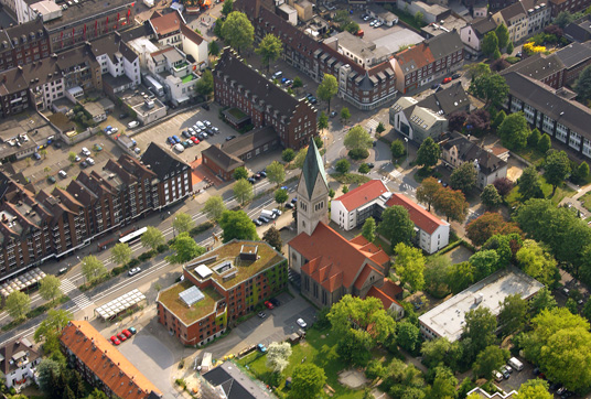 Das Bild zeigt die Humboldtstraße/Ecke Postallee