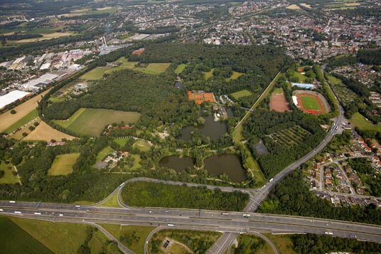 Das Bild zeigt eine Luftaufnahme von Wittringen