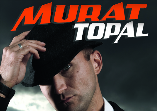 Das Bild zeigt Murat Topal