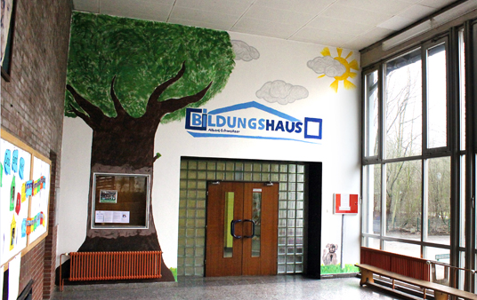 Das Bild zeigt das Bildungshaus