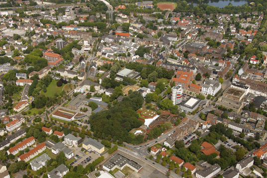 Das Bild zeigt die drei Gymnasien