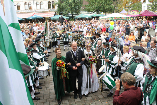 Das Bild zeigt das Appeltatenfest