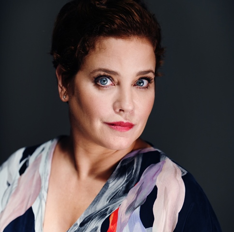 Muriel Baumeister gastiert im Oktober in der Aula.
