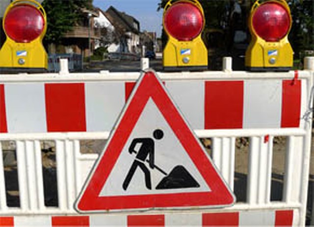Achtung: Baustellen auf einigen Straßen.