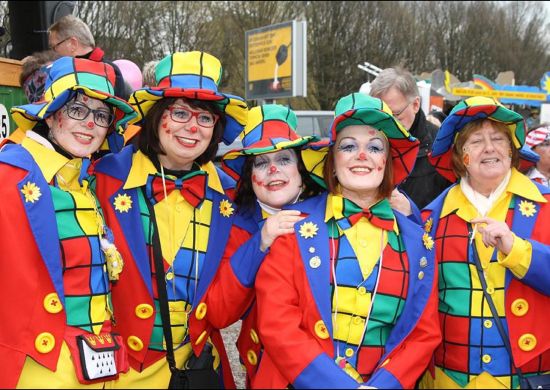 Frauen in Karnevalskostümen, Foto: Carnevalkomitee Vest-Recklinghausen