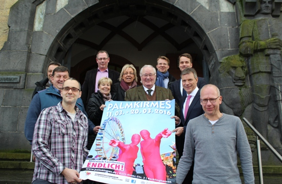 Vertreter von Stadtverwaltung und Schaustellerverein stellten das Programm zur Palmkirmes 2016 vor.