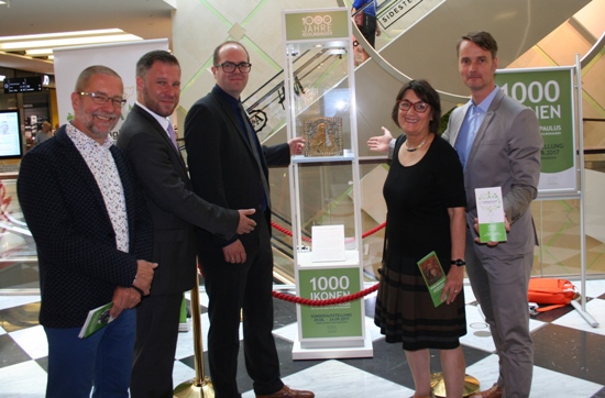 Pressefotos Dr. Hans-Jürgen Schwalm, v.l., Daniel Alpert und Nils Lange - beide Palais Vest, Dr. Eva Haustein-Bartsch vom Ikonen-Museum und Georg Gabriel , stellvertretender Fachbereichsleiter Wirtschaftsförderung, stellten die Aktion 1000 Ikonen vor.