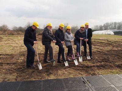 Spatenstich Strahlentherapiepraxis