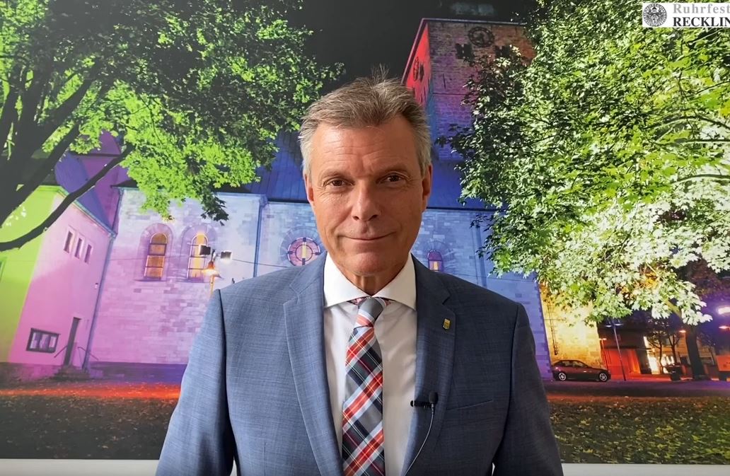 Bürgermeister Christoph Tesche wendet sich in einer weiteren Videobotschaft an die Recklinghäuser Bürgerschaft. Foto: Stadt RE