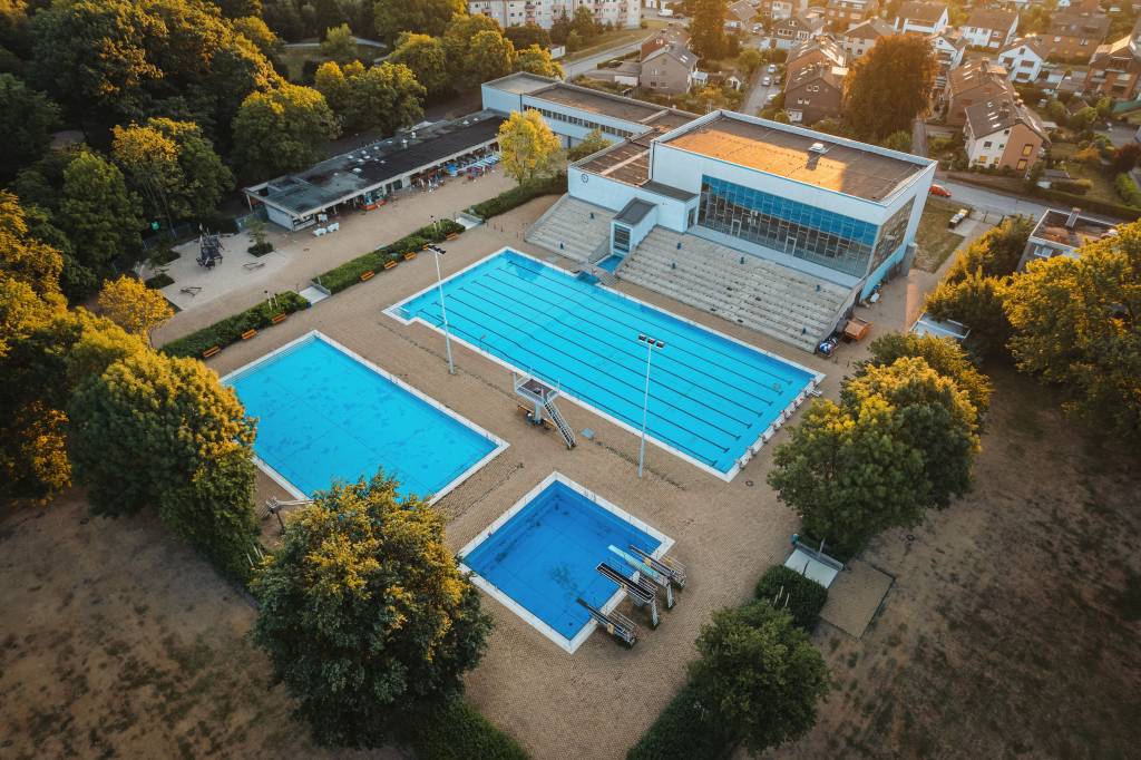 Das Freibad in Süd aus der Vogelperspektive. Foto: Stadt RE