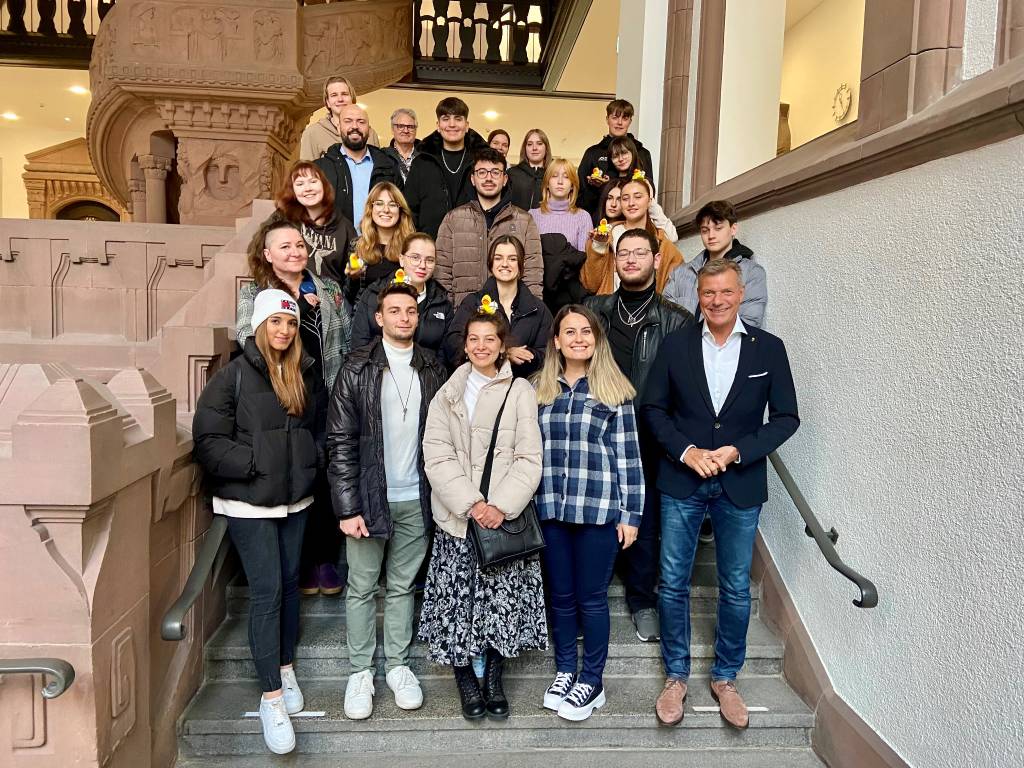 Jugendliche aus gleich drei Städten durfte Bürgermeister Christoph Tesche im schönsten Rathaus von Nordrhein-Westfalen begrüßen.