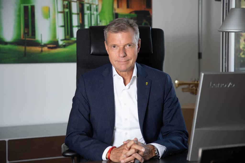 Christoph Tesche freut sich über den Besuch aus Dordrecht. 