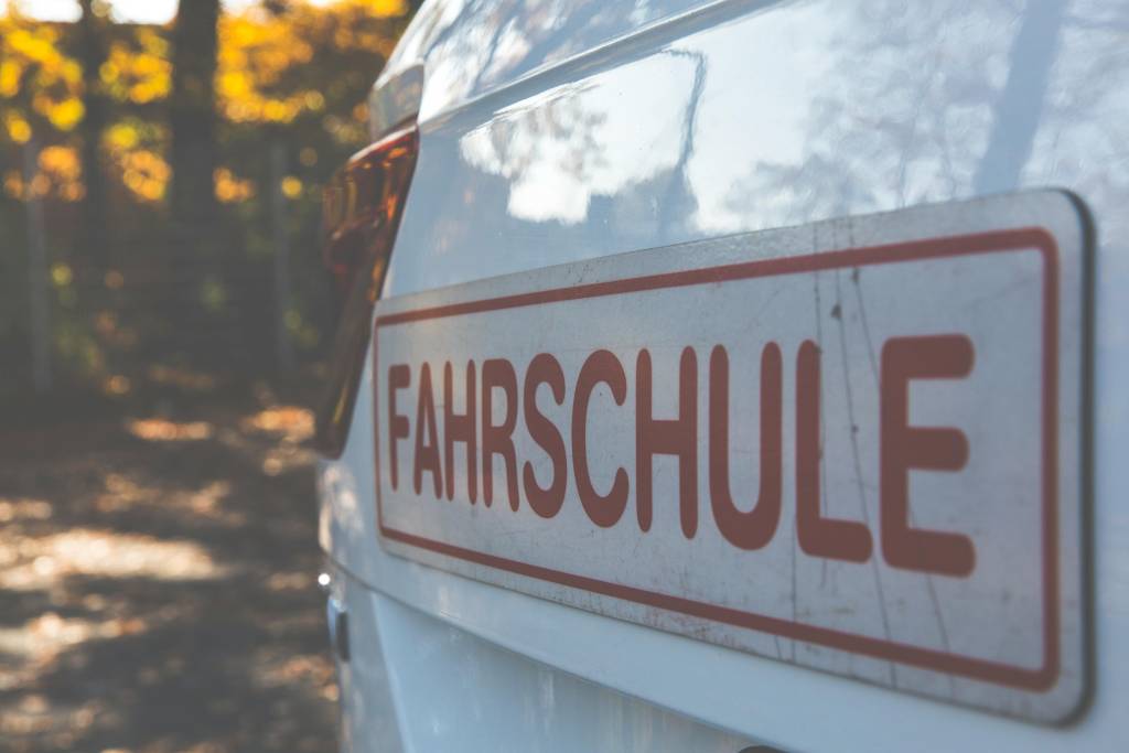 Ein Fahrschul-Wagen. Foto: Markus Spiske/pexels