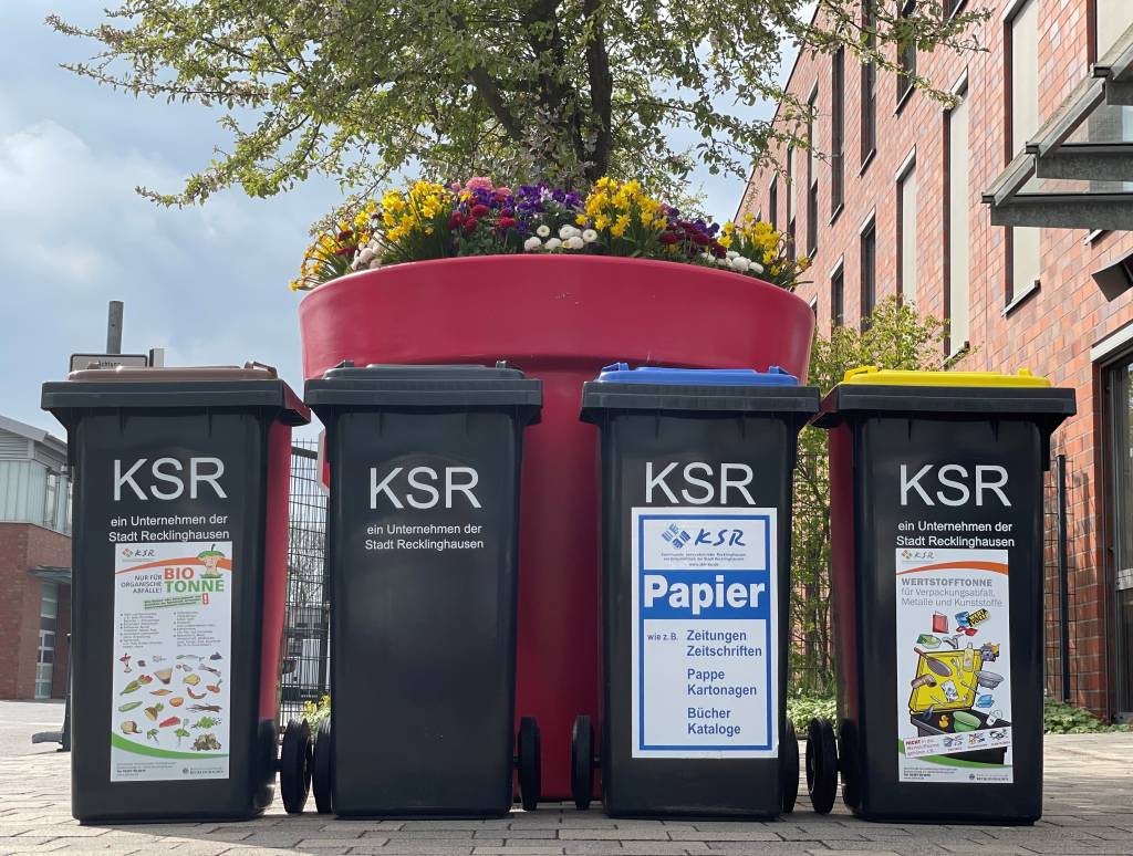 Müllbehälter der KSR. Foto: Stadt RE