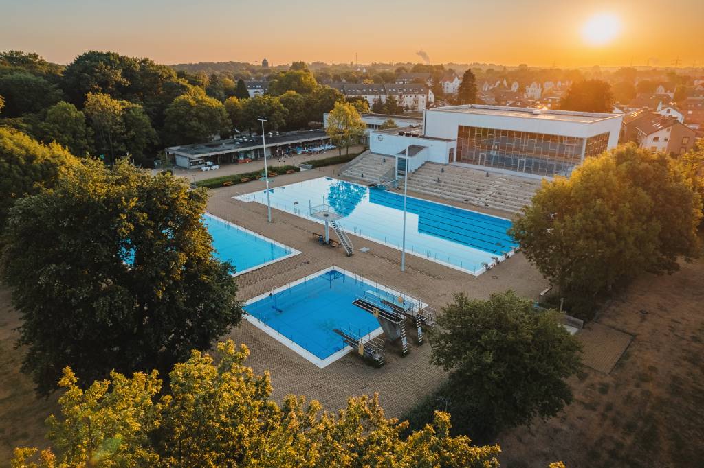 Das Freibad in Süd aus der Vogelperspektive. Foto: Stadt RE