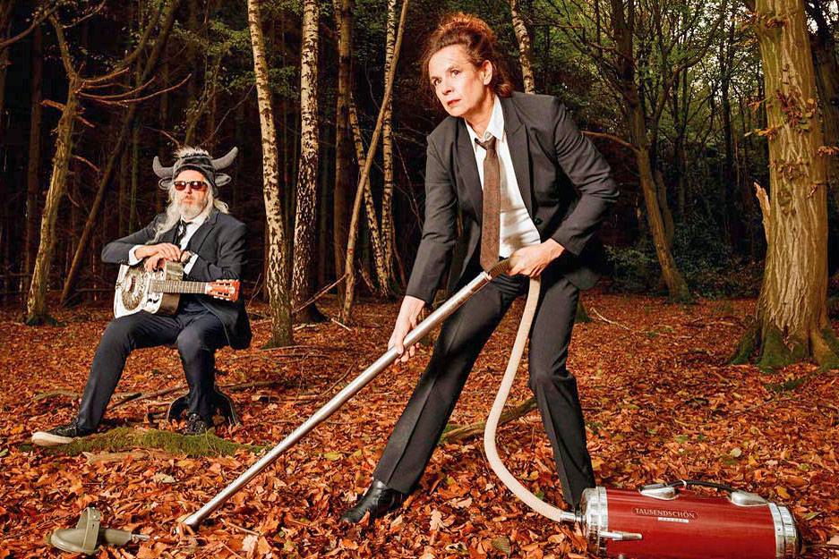 Nessi Tausendsch&ouml;n gastiert im Ruhrfestspielhaus.