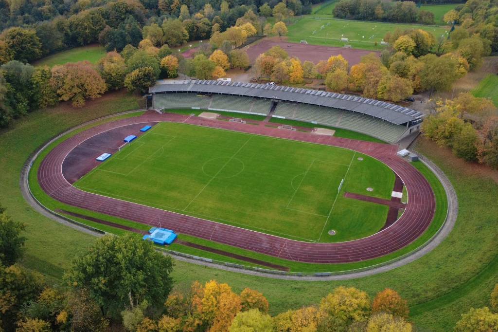Das Stadion Hohenhorst aus der Vogelperspektive. Mit Mitteln aus dem Förderprogramm des Bundes soll das Sportzentrum fit für die Zukunft gemacht werden. 