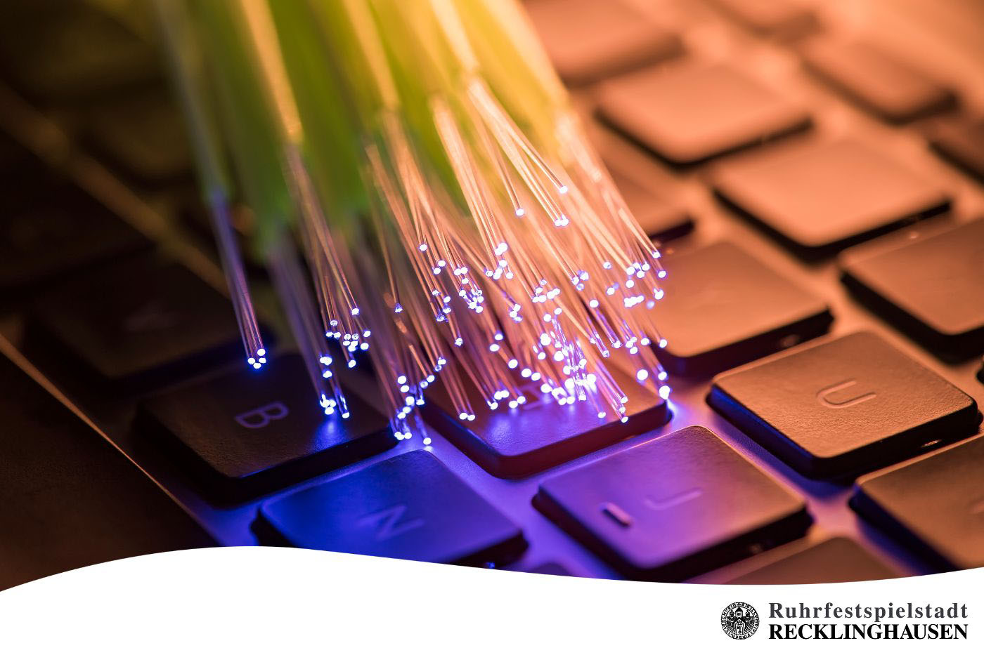 Symbolfoto Glasfaserausbau.