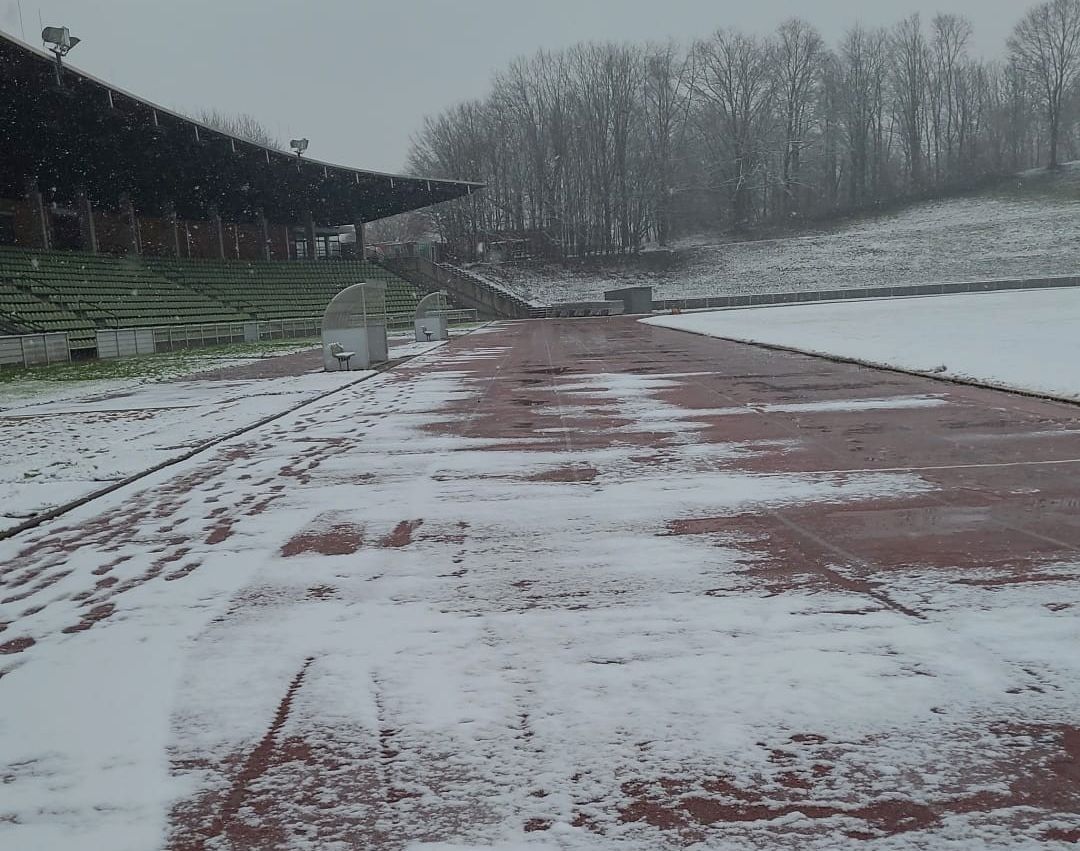 Das Stadion Hohenhorst im Schnee. Foto: Stadt RE