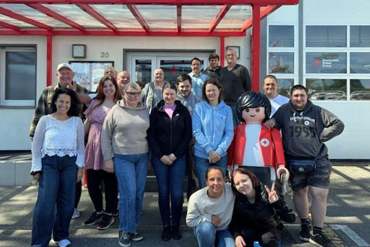 Teilnehmer*innen und Veranstalter*innen des inklusiven Erste-Hilfe-Kurses. Foto: Stadt RE