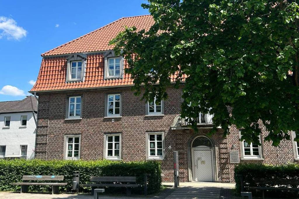 Die Stadtbibliothek im &bdquo;Haus der Bildung&ldquo; am Neumarkt in Recklinghausen S&uuml;d. Foto: Stadt RE
