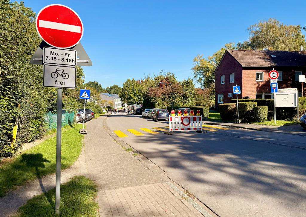 Pressefoto 1: An der Canisiusstra&szlig;e wurde die erste Schulstra&szlig;e Recklinghausens eingerichtet.