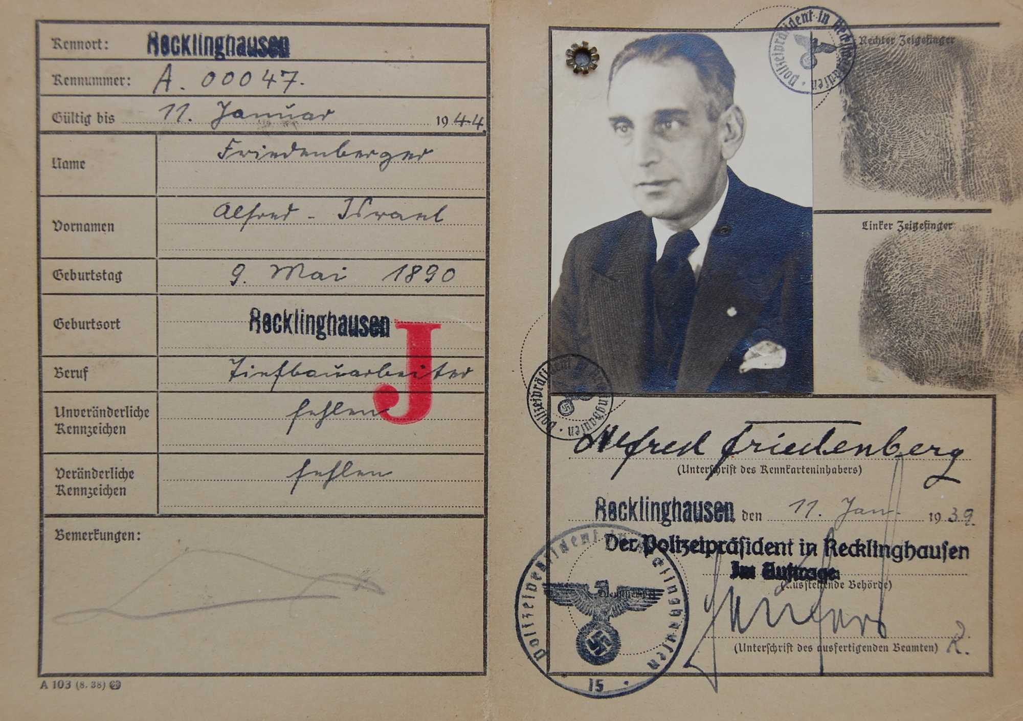 Kennkarte für Alfred Friedenberg (Foto: Archiv Georg Möllers)