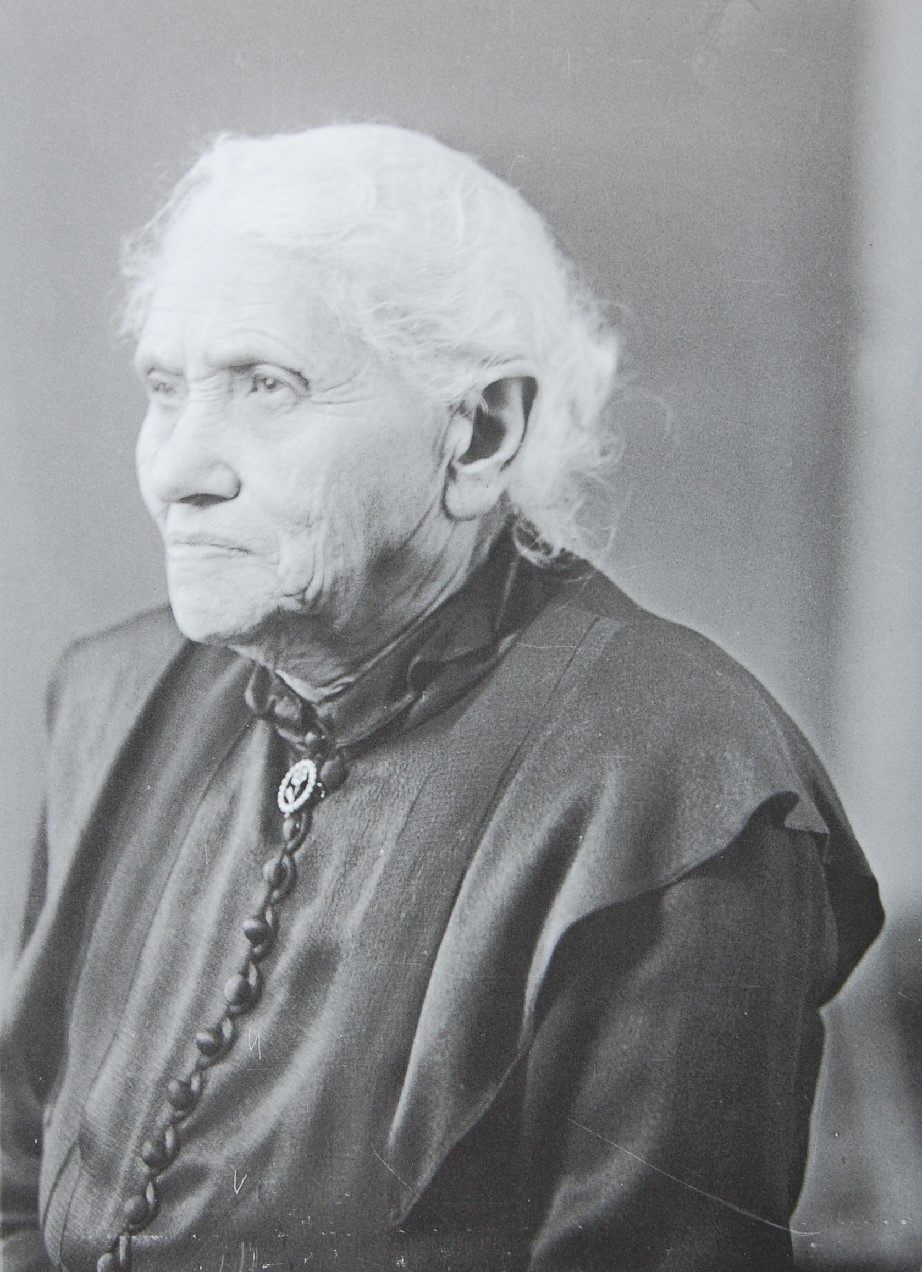 Eva Pander, geb. Jacobi, ca. 1938. Foto: Weberskirch, Kordes