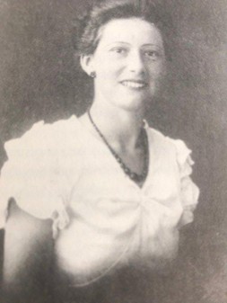 Bild von Renske Akkermann,  Namenregister Nationaal Monument Oranjehotel Den Haag