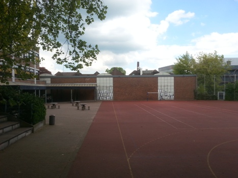 Schulhof Gymnasium Petrinum