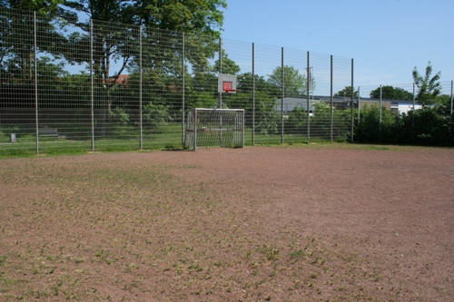 Bolzplatz Grullbadstra&szlig;e