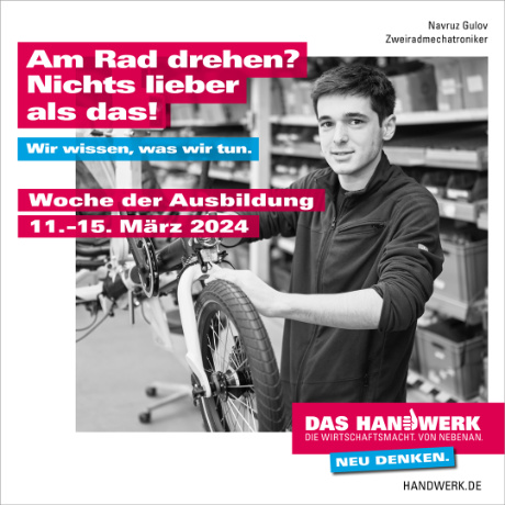 Auf dem Foto: Zweiradmechatroniker