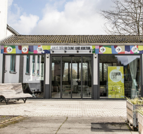 Auf dem Bild: Haus der Bildung, Begegnung und Kultur.